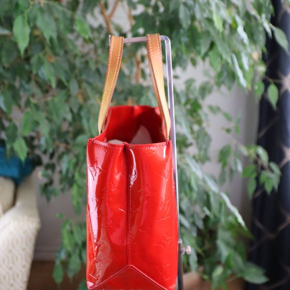 Louis Vuitton Red Patent Reade PM Small Tote - Picture 4 of 16